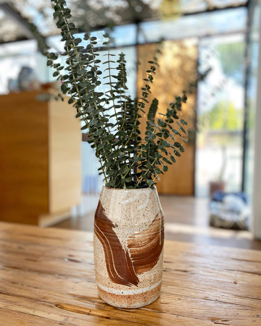 SWOOSH vase